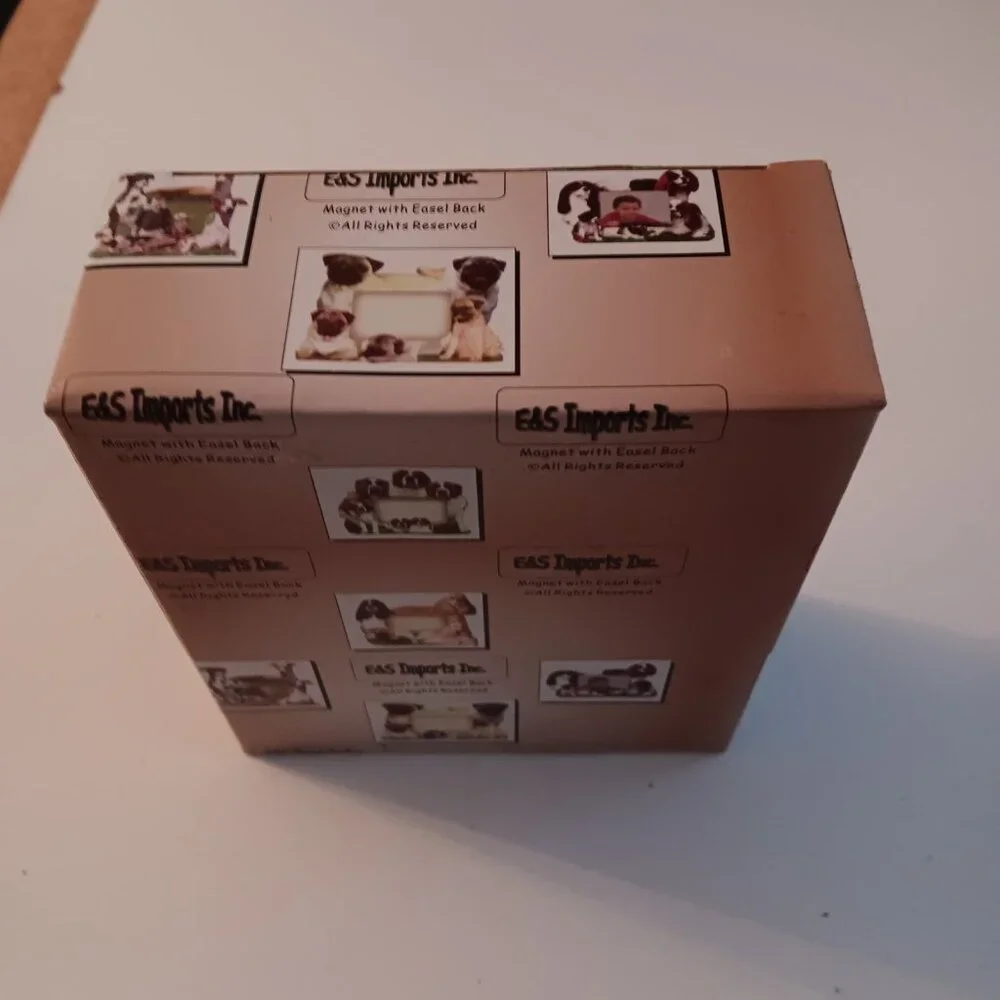 New Cat Magnet or Easel Picture Frame NWT